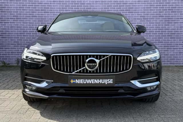 Volvo S90 (2016) thumbnail 9
