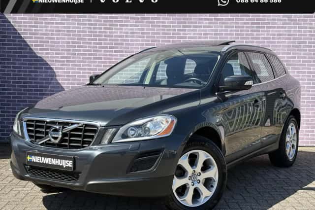 Volvo XC60 (2013) thumbnail 1