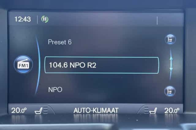Volvo XC60 (2013) thumbnail 15