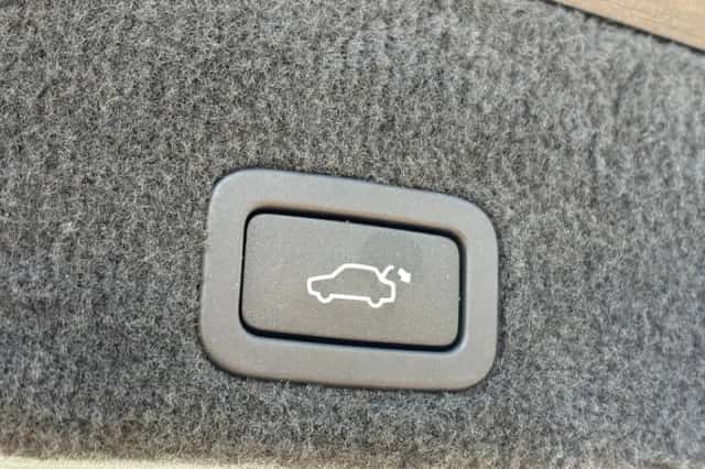 Volvo XC60 (2013) thumbnail 18