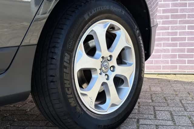 Volvo XC60 (2013) thumbnail 24