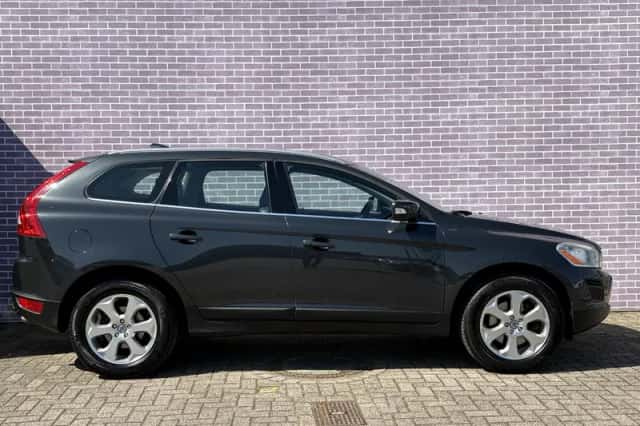 Volvo XC60 (2013) thumbnail 27