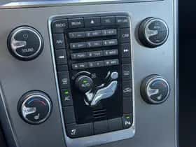 Volvo XC60 thumbnail 9