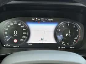 Volvo XC40 thumbnail 16