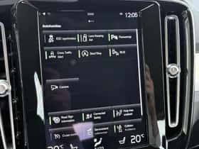 Volvo XC40 thumbnail 9