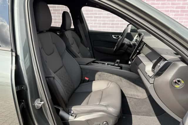 Volvo XC60 (2026) thumbnail 4