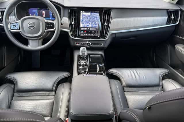 Volvo V90 (2023) thumbnail 5