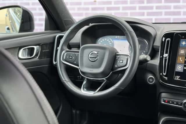 Volvo XC40 (2022) thumbnail 12