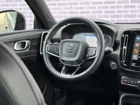 Volvo XC40 thumbnail 12