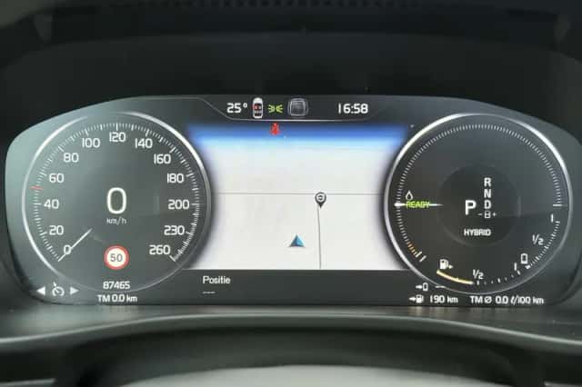 Volvo XC40 (2022) thumbnail 22