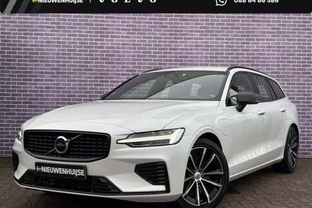 Volvo V60 (2024) thumbnail 1