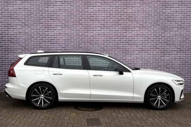 Volvo V60 (2024) thumbnail 32