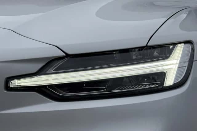Volvo V60 (2024) thumbnail 7