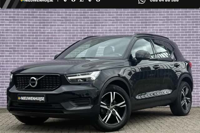 Volvo XC40 (2022) thumbnail 1