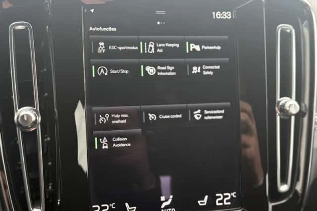 Volvo XC40 (2022) thumbnail 19