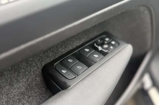 Volvo XC40 (2022) thumbnail 29