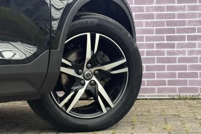 Volvo XC40 (2022) thumbnail 8