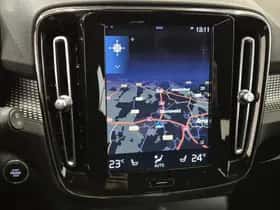Volvo XC40 thumbnail 10