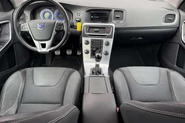 Volvo V60 (2013) thumbnail 5