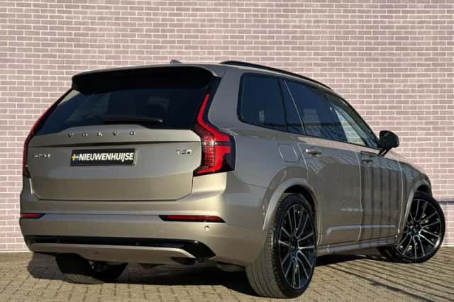 Volvo XC90 (2026) thumbnail 3