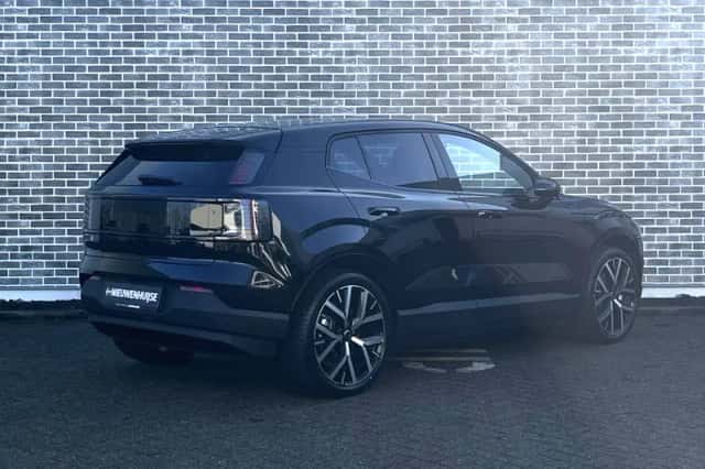 Volvo EX30 (2026) thumbnail 2