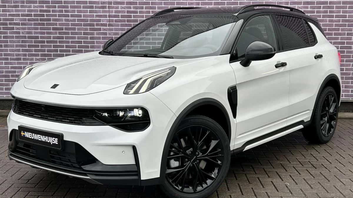 Lynk & Co 01 — foto 1