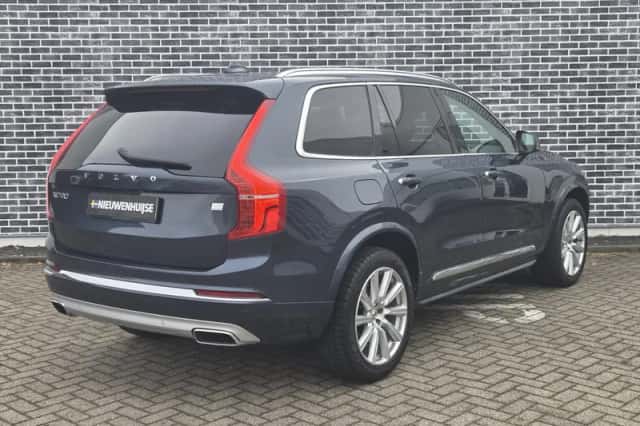 Volvo XC90 (2021) thumbnail 30
