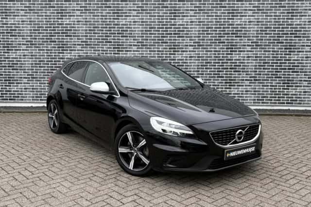 Volvo V40 (2017) thumbnail 4