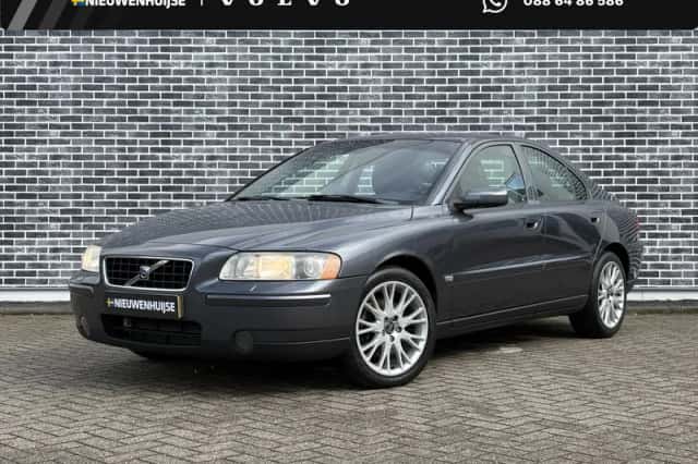 Volvo S60 (2005) thumbnail 1