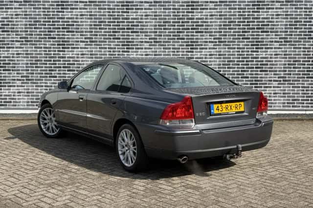Volvo S60 (2005) thumbnail 5