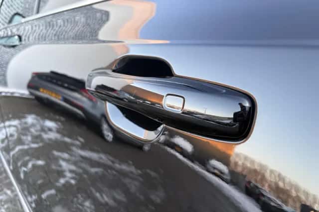 Volvo XC90 (2021) thumbnail 11