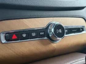 Volvo XC90 thumbnail 18
