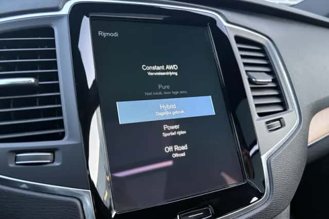 Volvo XC90 (2021) thumbnail 33