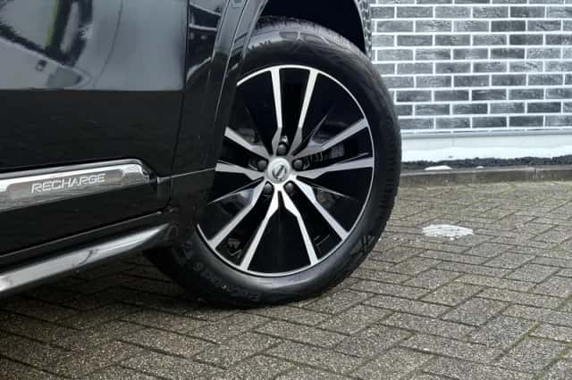 Volvo XC90 (2021) thumbnail 7