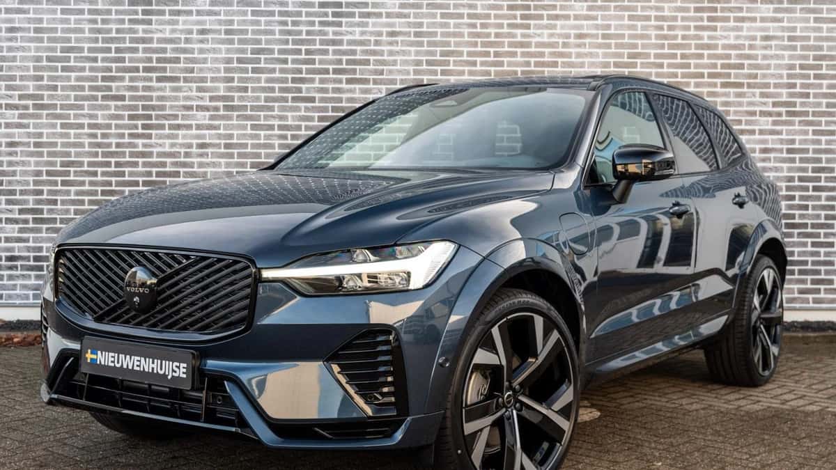 Volvo XC60 — foto 1