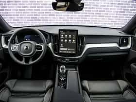 Volvo XC60 thumbnail 2