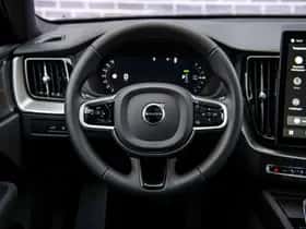 Volvo XC60 thumbnail 30