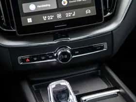 Volvo XC60 thumbnail 10