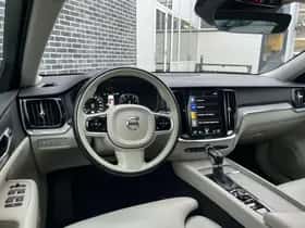 Volvo V60 thumbnail 2
