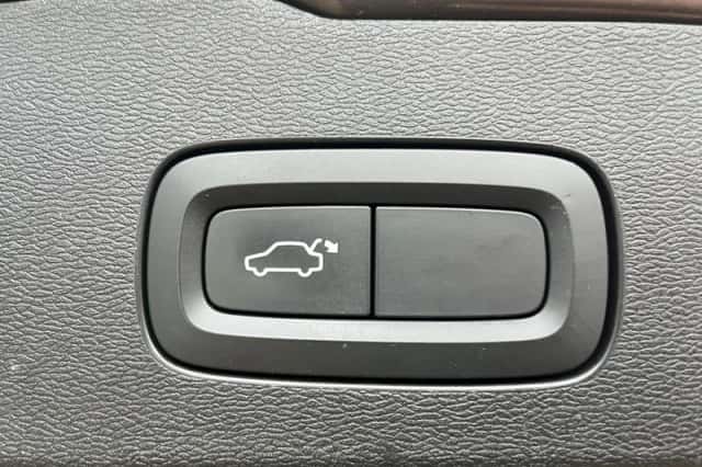 Volvo V60 (2019) thumbnail 25