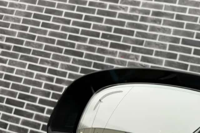 Volvo XC60 (2025) thumbnail 16