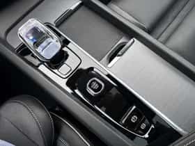 Volvo XC60 thumbnail 25