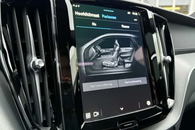 Volvo XC60 (2025) thumbnail 26