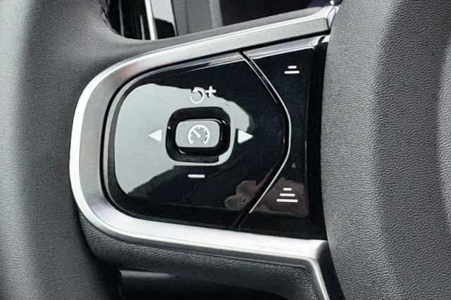 Volvo XC60 (2025) thumbnail 31