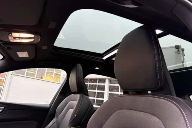 Volvo XC60 (2025) thumbnail 33