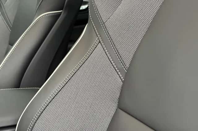 Volvo XC60 (2025) thumbnail 8