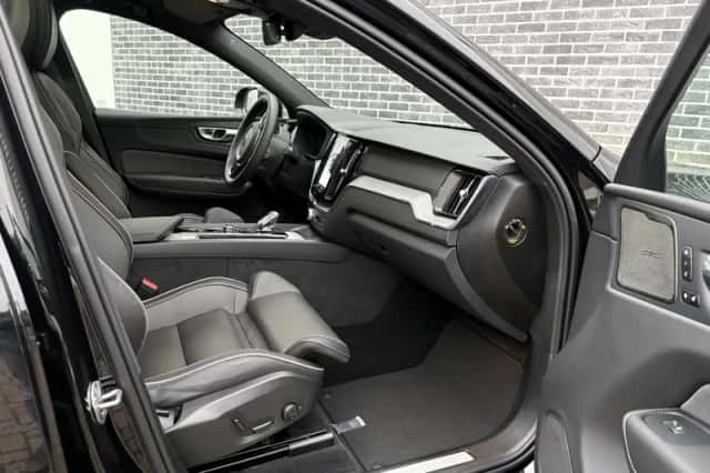 Volvo XC60 (2025) thumbnail 10