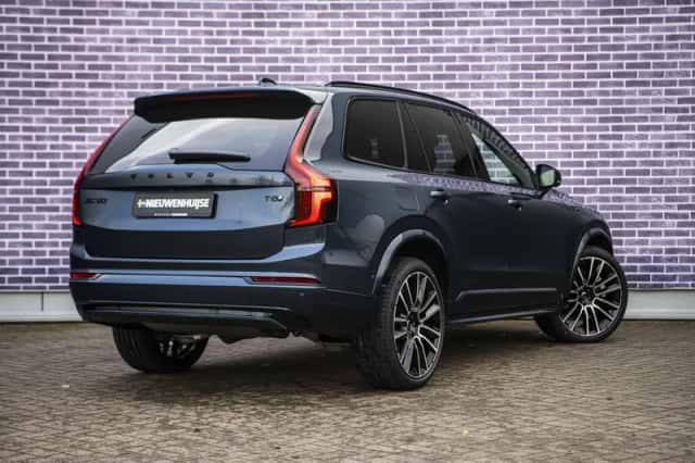 Volvo XC90 (2026) thumbnail 3