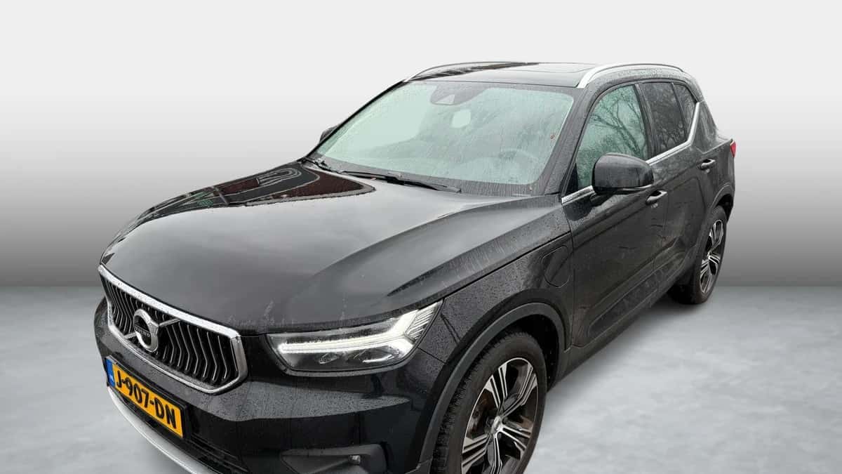 Volvo XC40 — foto 1