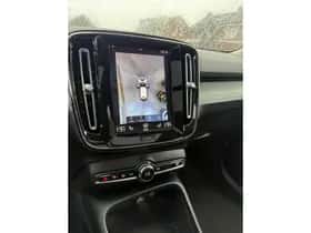 Volvo XC40 thumbnail 9